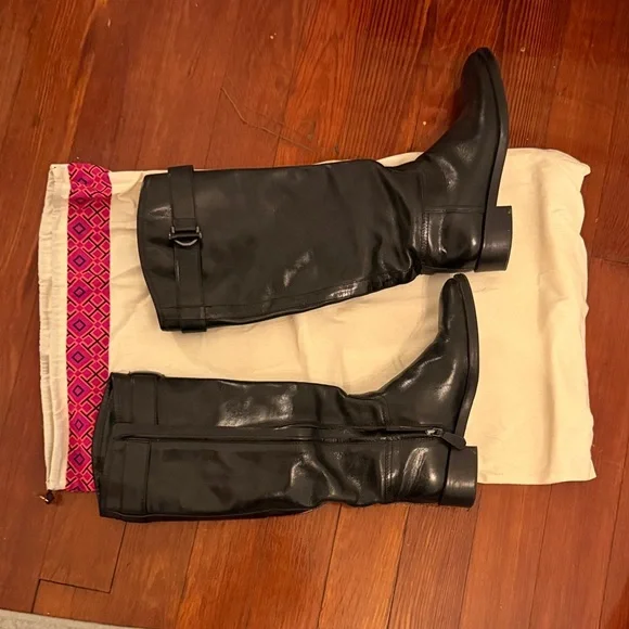 Black Leather Riding Boots - Picture 4 of 4